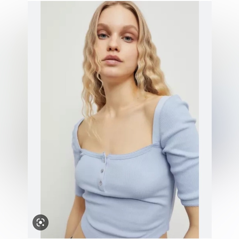 BDG Charli Henley Top NWT Size L